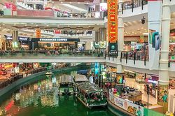 Kinh tế Indonesia thiệt hại nặng vì bạo loạn