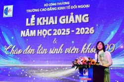 Thứ trưởng Phan Thị Thắng dự lễ khai giảng Trường Cao đẳng Kinh tế Đối ngoại