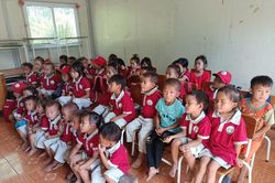Lễ khai giảng đặc biệt nơi điểm trường vùng cao Tuyên Quang