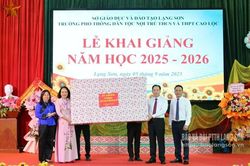 Lãnh đạo tỉnh dự khai giảng năm học 2025 - 2026