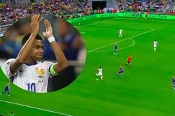 Bàn thắng chớp nhoáng của Mbappe