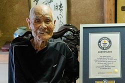 Cụ ông 102 tuổi phá kỷ lục Guinness người cao tuổi nhất leo núi Phú Sĩ