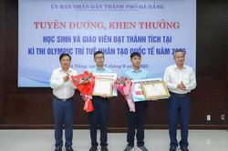 Đà Nẵng tuyên dương học sinh đạt thành tích cao tại Kỳ thi Olympic Trí tuệ nhân tạo quốc tế 2025