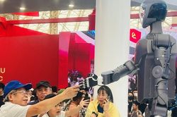 Triển lãm Thành tựu đất nước kéo dài đến 15/9, dòng người chen chân thưởng lãm thành tựu 80 năm
