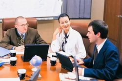 Nhiều trường hợp người nước ngoài được miễn Giấy phép lao động tại Hà Nội