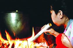 Chữ và nghĩa: Làm lửa