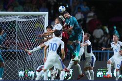 Tuyển Iraq nhận 2 thẻ đỏ vẫn thắng Thái Lan để vô địch King's Cup 2025