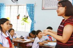 Cô gái người Chơ ro vượt định kiến, vươn tới ước mơ đứng trên bục giảng