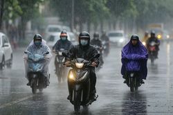 Hà Nội và Bắc Bộ sắp đón mưa to dồn dập 'giải nhiệt'