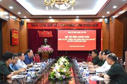 Họp Hội đồng chung khảo Cuộc thi viết 'Những tấm gương bình dị mà cao quý' lần thứ 16: Dự kiến trao 22 giải thưởng