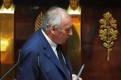 Thủ tướng Pháp Francois Bayrou không vượt qua cuộc bỏ phiếu tín nhiệm