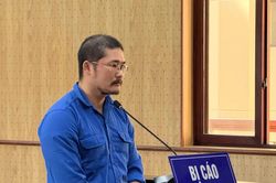 Lừa 'chạy' hồ sơ đất đai, nhận 17 năm tù