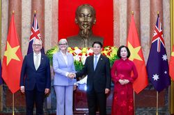 Chủ tịch nước và Phu nhân chủ trì lễ đón Toàn quyền Australia và Phu quân