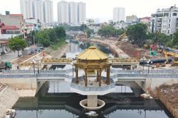 Đập dâng trên sông Tô Lịch hoạt động thế nào sau khi bổ cấp nước từ Hồ Tây?