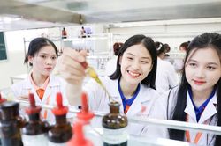 Hà Nội 'mạnh tay' dẹp loạn phòng khám thẩm mỹ, răng hàm mặt hoạt động sai phép