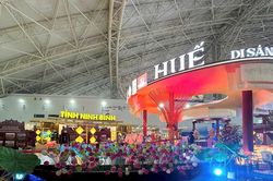 Độc đáo gian trưng bày của Huế tại Triển lãm thành tựu Đất nước