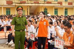 Tuyên truyền, phổ biến kiến thức pháp luật cho học sinh Trường THPT A Trần Hưng Đạo