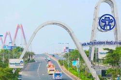 Hà Nội: Tổ chức lại giao thông trên cầu Nhật Tân đến hết tháng 9/2025
