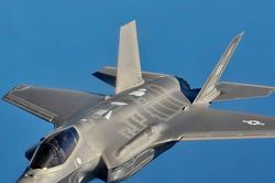 Tiêm kích F-35 của Mỹ hạ cánh tại Puerto Rico giữa lúc căng thẳng với Venezuela