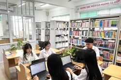 Thống nhất sách giáo khoa theo Nghị quyết số 71-NQ/TƯ: Giảm gánh nặng, học thuận lợi