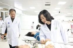 Cú hích đột phá cho sự nghiệp chăm sóc sức khỏe nhân dân