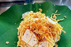 Xôi xéo lá sen chị Nghĩa