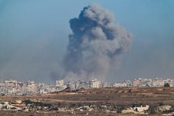 Israel tấn công trên bộ chiếm đóng Thành phố Gaza, không kích Yemen