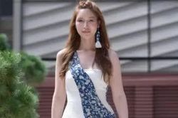 Hai nhà thiết kế Việt chinh phục sàn catwalk New York