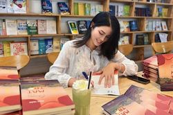 Ra mắt 'Chuyện của mặt trời' - tiểu thuyết về nạn buôn người
