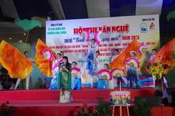 Khai mạc hội thi văn nghệ 'Bình Trưng ngày mới'