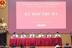 Ninh Bình đặt mục tiêu trong năm 2025 tốc độ tăng trưởng kinh tế phải đạt hơn 10%, thu ngân sách đạt trên 75.000 tỷ đồng