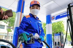 Giá xăng dầu đồng loạt tăng
