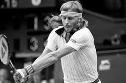 Huyền thoại tennis thế giới mắc ung thư