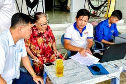 Đưa chính quyền đến gần dân