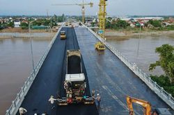 Cầu Phong Châu trước ngày khánh thành: Hoàn thiện những hạng mục cuối cùng