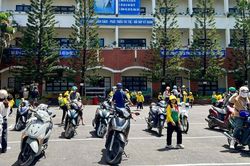 Sau vụ tố thực phẩm kém chất lượng, Trường tiểu học bất ngờ tạm dừng bữa ăn bán trú