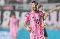 Messi nới rộng kỷ lục ghi bàn