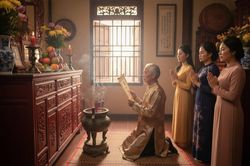 Văn khấn ngày mùng 1 tháng 8 âm lịch: Ý nghĩa và bài cúng chuẩn cho người Việt