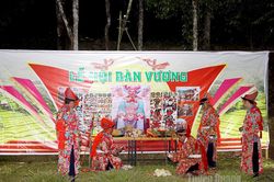 Lễ hội Bàn Vương của đồng bào Dao xã Hồ Thầu