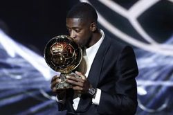 Ousmane Dembele giành Quả bóng vàng 2025
