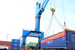 Nghệ An khai trương tuyến container quốc tế Cửa Lò - Dongguan