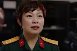 'Mưa đỏ' thu 700 tỷ đồng, bất ngờ rời rạp