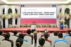 Chương trình làm cha mẹ 'Đồng hành yêu thương - Nuôi dưỡng tương lai'