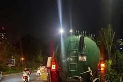 Hà Nội tăng cường kiểm soát, xử lý nghiêm vi phạm vệ sinh môi trường sông Tô Lịch