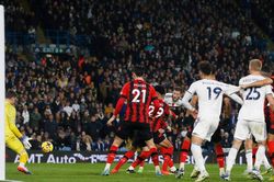 Nhận định, dự đoán Leeds vs Bournemouth: Ôm hận phút cuối