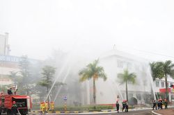 Công ty Nhôm Lâm Đồng diễn tập phòng cháy chữa cháy và cứu nạn, cứu hộ