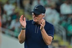 Blanc bay ghế vì Ronaldo và Al Nassr