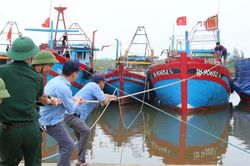 Thành lập Ban chỉ đạo tiền phương tại các tỉnh có tâm bão số 10 đi qua