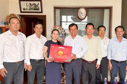 Công ty Điện lực An Giang đối thoại với khách hàng