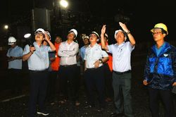 Lãnh đạo EVNNPT trắng đêm trực ứng phó với bão số 10